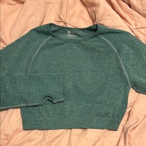 Women's Green crop long sleeve workout top